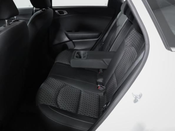 Kia Ceed III с пробегом 2019 года, цена 1 550 000 рублей, 76000 км, хэтчбек, Автокод Объявления