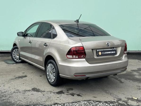 Volkswagen Polo V Рестайлинг с пробегом 2020 года, цена 1 320 000 рублей, 122500 км, седан, Автокод Объявления