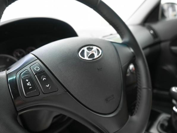 Hyundai i30 I Рестайлинг с пробегом 2011 года, цена 1 349 900 рублей, 126000 км, хэтчбек, Автокод Объявления
