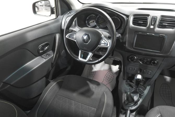 Renault Sandero II Рестайлинг с пробегом 2018 года, цена 1 169 000 рублей, 132000 км, хэтчбек, Автокод Объявления