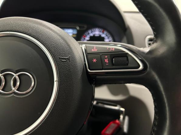 Audi Q3 I (8U) с пробегом 2012 года, цена 1 199 000 рублей, 229811 км, внедорожник, Автокод Объявления