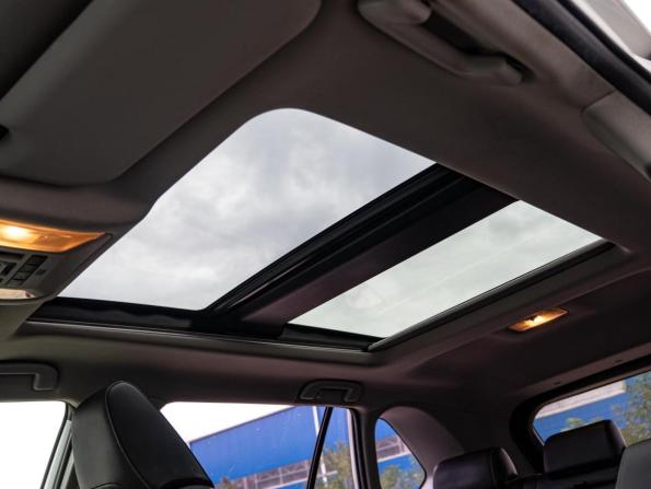 Toyota RAV4 V (XA50) с пробегом 2019 года, цена 3 150 000 рублей, 92431 км, внедорожник, Автокод Объявления