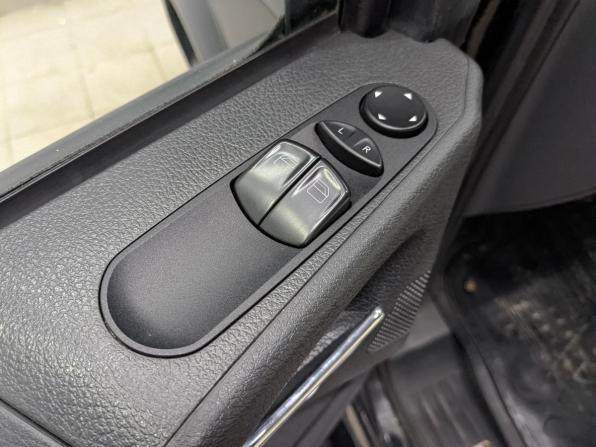Mercedes-Benz Vito II (W639) Рестайлинг с пробегом 2013 года, цена 2 350 000 рублей, 141865 км, минивэн, Автокод Объявления