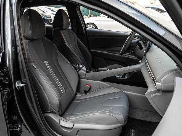 Hyundai Elantra VII (CN7) с пробегом 2022 года, цена 2 098 000 рублей, 91443 км, седан, Автокод Объявления