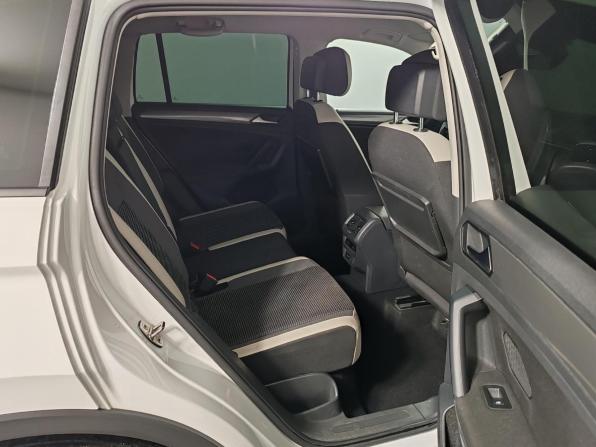 Volkswagen Tiguan II с пробегом 2019 года, цена 2 449 000 рублей, 129590 км, внедорожник, Автокод Объявления