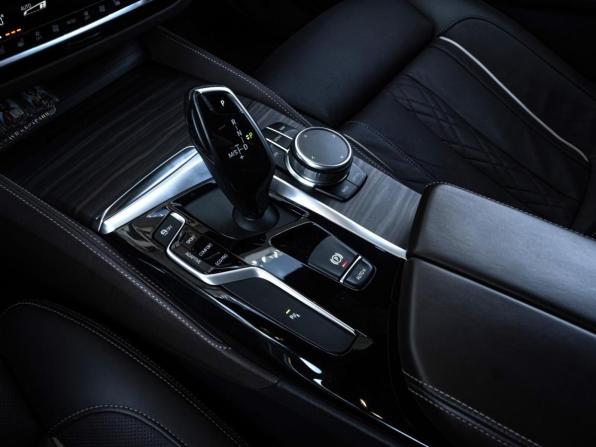 BMW 5 серии VII (G30/G31/G38) с пробегом 2019 года, цена 4 730 000 рублей, 103000 км, седан, Автокод Объявления