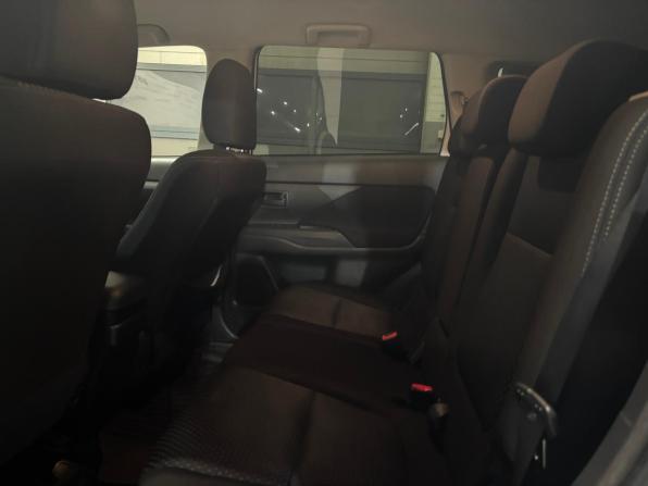 Mitsubishi Outlander III Рестайлинг 2 с пробегом 2017 года, цена 1 329 000 рублей, 207000 км, внедорожник, Автокод Объявления