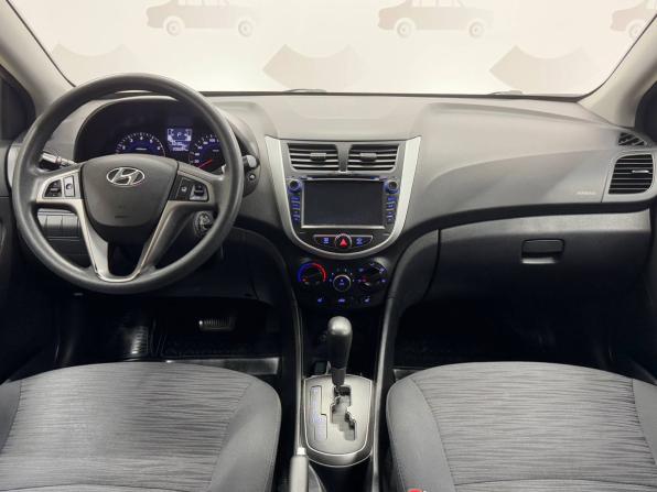 Hyundai Solaris I Рестайлинг с пробегом 2015 года, цена 900 000 рублей, 208239 км, седан, Автокод Объявления