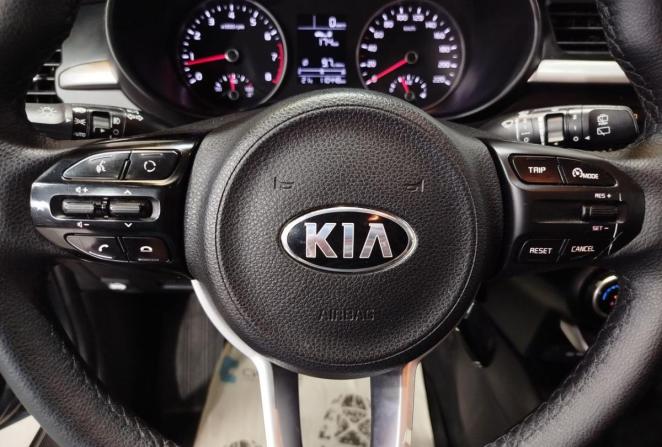 Kia Rio IV с пробегом 2018 года, цена 1 420 000 рублей, 110448 км, хэтчбек, Автокод Объявления