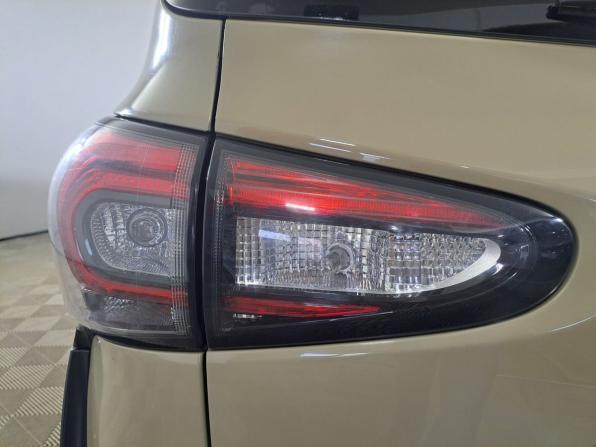 Toyota Sienta II Рестайлинг с пробегом 2019 года, цена 1 360 000 рублей, 126893 км, компактвэн, Автокод Объявления