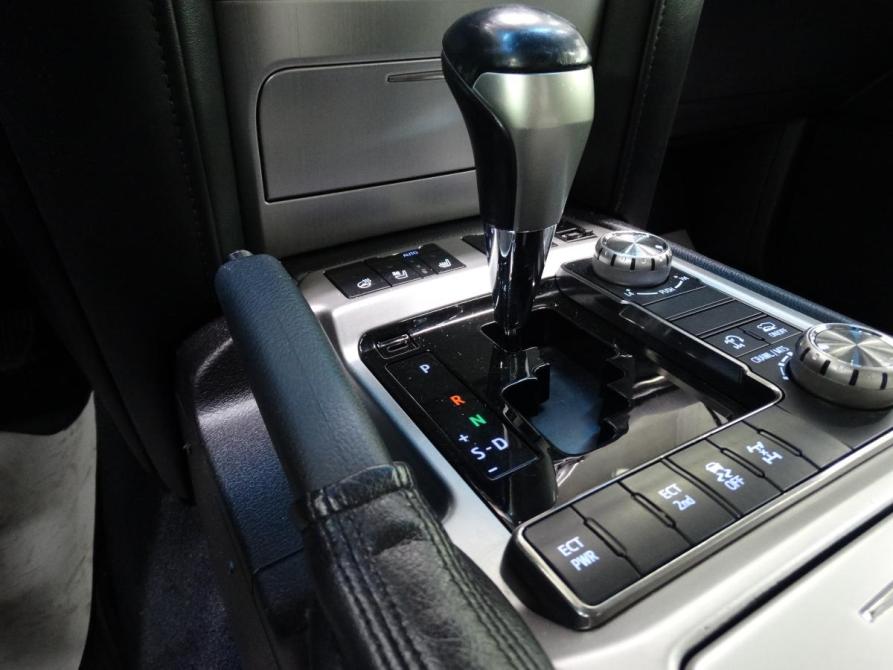 Toyota Land Cruiser 200 Series Рестайлинг 2 Москва  - изображение 16