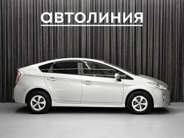 Toyota Prius III Рестайлинг (XW30) с пробегом 2012 года, цена 1 149 000 рублей, 158000 км, лифтбек, Автокод Объявления