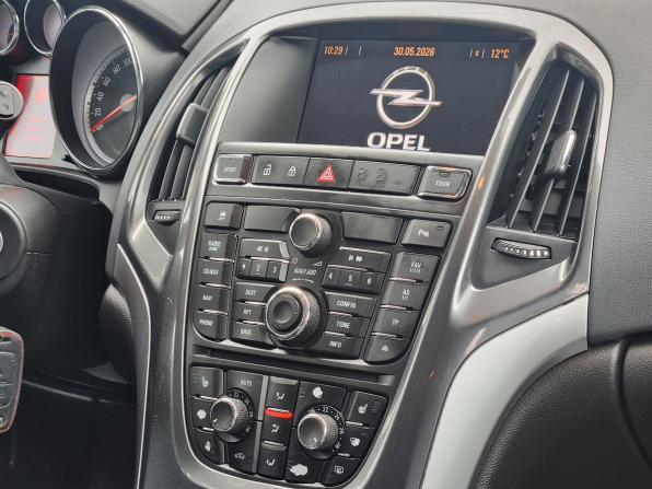 Opel Astra J Рестайлинг с пробегом 2013 года, цена 659 000 рублей, 212000 км, хэтчбек, Автокод Объявления