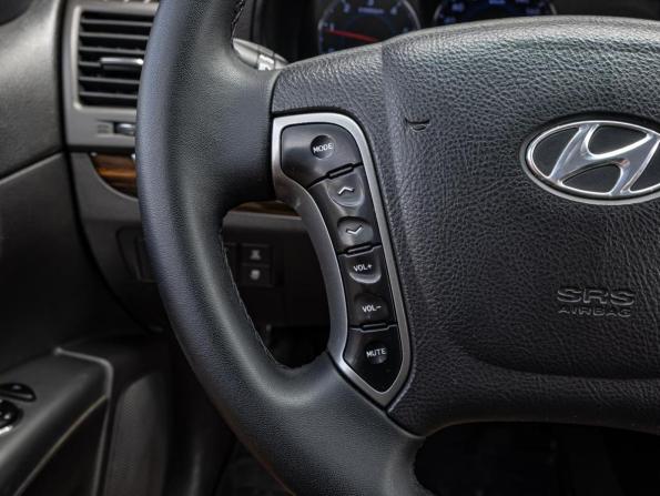 Hyundai Santa Fe II Рестайлинг с пробегом 2012 года, цена 1 375 000 рублей, 245808 км, внедорожник, Автокод Объявления
