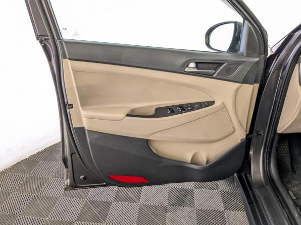 Hyundai Tucson III с пробегом 2016 года, цена 1 800 000 рублей, 157450 км, внедорожник, Автокод Объявления