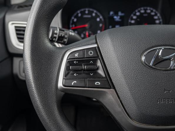 Hyundai Solaris II Рестайлинг с пробегом 2020 года, цена 1 289 000 рублей, 89050 км, седан, Автокод Объявления