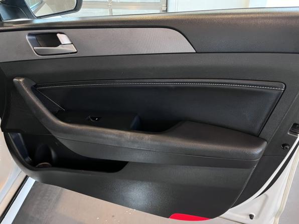 Hyundai Sonata VII (LF) Рестайлинг с пробегом 2018 года, цена 1 700 000 рублей, 183442 км, седан, Автокод Объявления