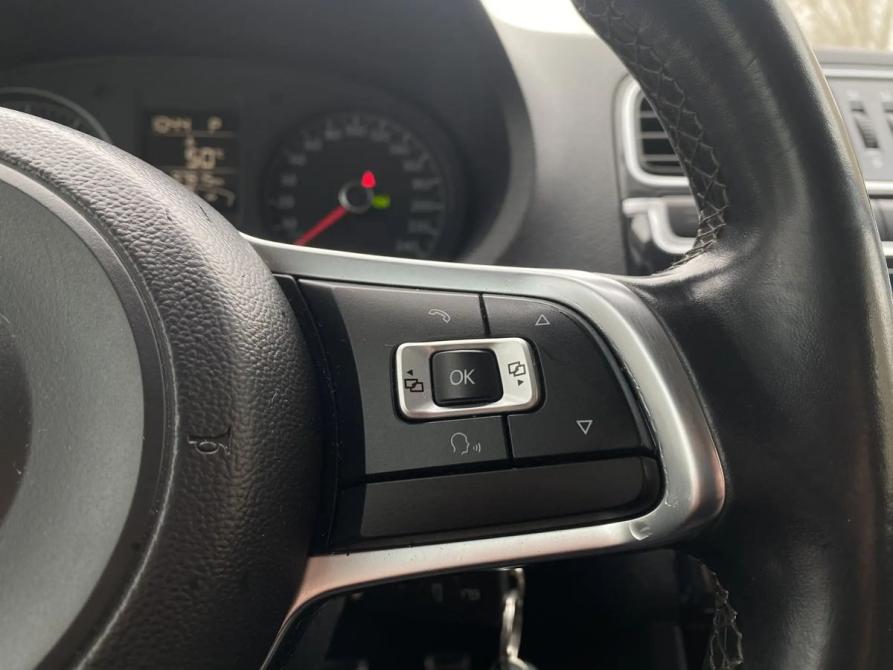 Volkswagen Polo V Рестайлинг Екатеринбург  - изображение 23