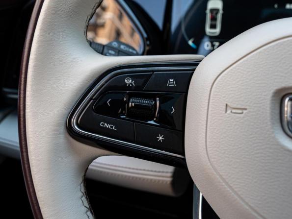Geely Monjaro I с пробегом 2023 года, цена 2 720 000 рублей, 85747 км, внедорожник, Автокод Объявления