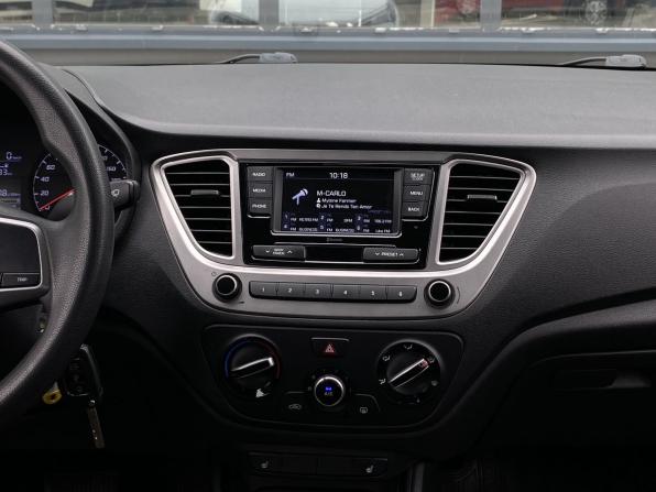 Hyundai Solaris II Рестайлинг с пробегом 2021 года, цена 1 649 000 рублей, 77597 км, седан, Автокод Объявления