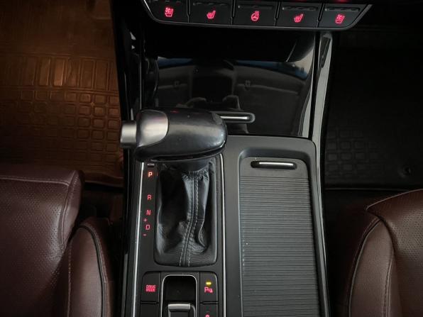 Kia Sorento III Prime с пробегом 2017 года, цена 2 499 999 рублей, 183143 км, внедорожник, Автокод Объявления