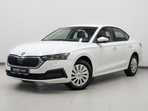 Skoda Octavia IV (A8) с пробегом 2021 года, цена 2 315 000 рублей, 81965 км, лифтбек, Автокод Объявления