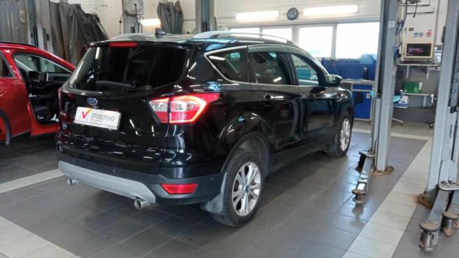 Ford Kuga II Рестайлинг с пробегом 2017 года, цена 1 539 000 рублей, 229422 км, внедорожник, Автокод Объявления