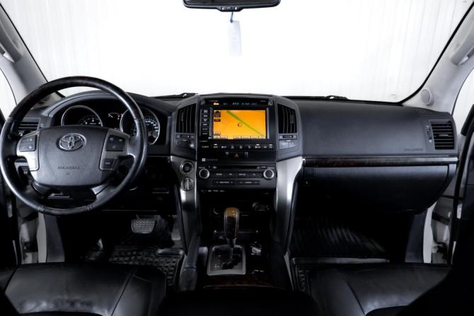 Toyota Land Cruiser 200 Series с пробегом 2011 года, цена 2 699 000 рублей, 406238 км, внедорожник, Автокод Объявления