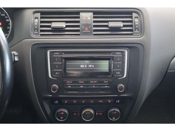 Volkswagen Jetta VI Рестайлинг с пробегом 2015 года, цена 1 013 000 рублей, 184970 км, седан, Автокод Объявления