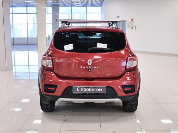 Renault Sandero II с пробегом 2015 года, цена 974 000 рублей, 68292 км, хэтчбек, Автокод Объявления