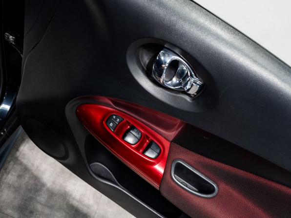 Nissan Juke I с пробегом 2011 года, цена 1 015 000 рублей, 146529 км, внедорожник, Автокод Объявления