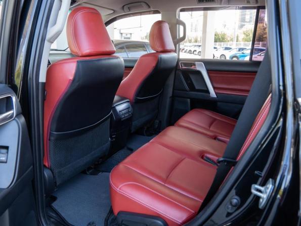 Toyota Land Cruiser Prado 150 Series Рестайлинг 2 с пробегом 2018 года, цена 4 369 000 рублей, 91604 км, внедорожник, Автокод Объявления