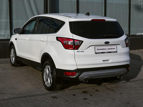 Ford Kuga II Рестайлинг с пробегом 2017 года, цена 1 669 000 рублей, 174756 км, внедорожник, Автокод Объявления