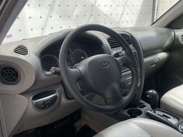 Hyundai Santa Fe Classic с пробегом 2011 года, цена 1 050 000 рублей, 179602 км, внедорожник, Автокод Объявления