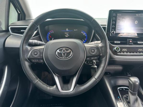 Toyota Corolla XI (E160 E170 E180) Рестайлинг 1 с пробегом 2019 года, цена 1 750 000 рублей, 140269 км, седан, Автокод Объявления