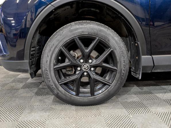 Toyota RAV4 IV (XA40) Рестайлинг с пробегом 2019 года, цена 3 300 000 рублей, 77892 км, внедорожник, Автокод Объявления