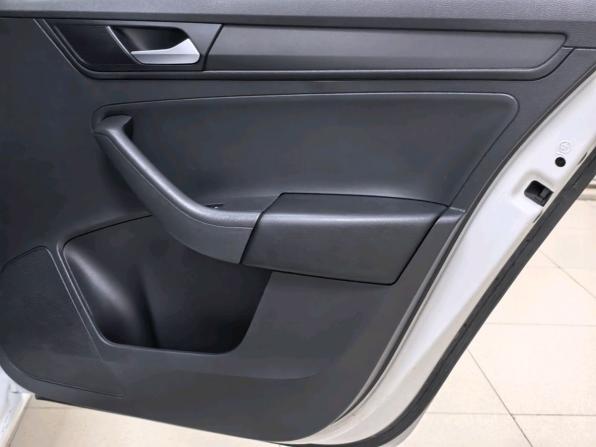 Volkswagen Polo VI с пробегом 2021 года, цена 1 100 000 рублей, 245909 км, лифтбек, Автокод Объявления