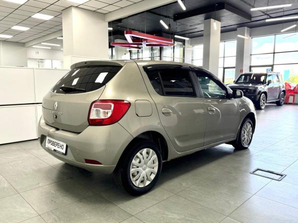 Renault Sandero II с пробегом 2015 года, цена 720 000 рублей, 152350 км, хэтчбек, Автокод Объявления