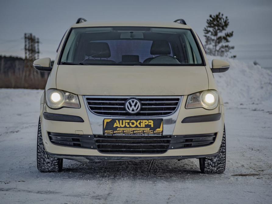 Volkswagen Touran I Рестайлинг Тюмень  - изображение 3