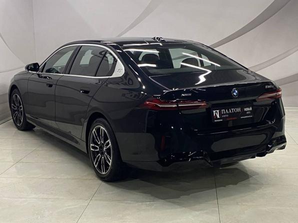 Новый BMW 5 серии VIII (G60/G61/G68) 2025 года, цена 8 699 000 рублей, седан, Автокод Объявления