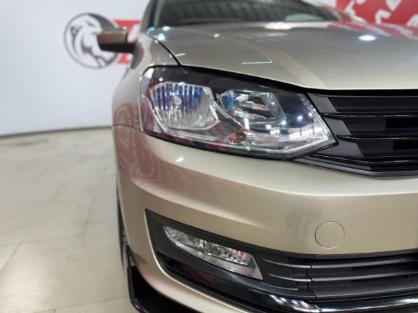 Volkswagen Polo V Рестайлинг с пробегом 2015 года, цена 959 000 рублей, 132440 км, седан, Автокод Объявления