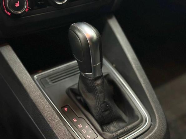 Volkswagen Jetta VI Рестайлинг с пробегом 2018 года, цена 1 499 900 рублей, 126000 км, седан, Автокод Объявления