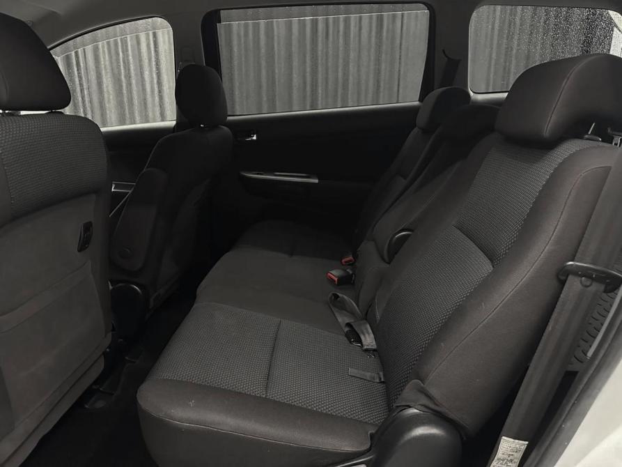 Toyota Wish I Красноярск  - изображение 12