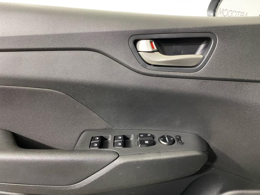 Hyundai Solaris II Москва  - изображение 13