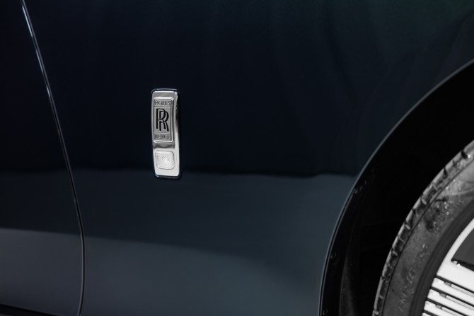 Новый Rolls-Royce Spectre 2023 года, цена 76 900 000 рублей, купе, Автокод Объявления
