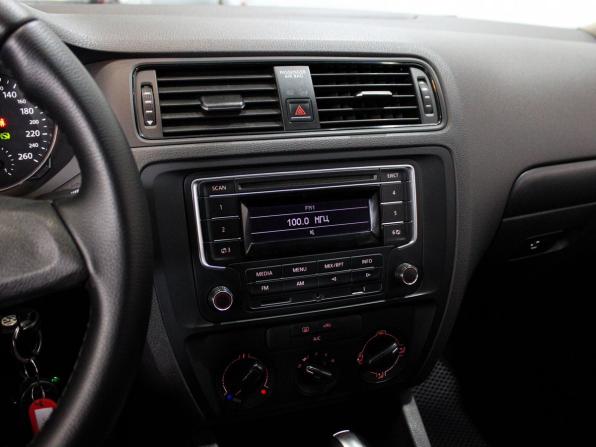Volkswagen Jetta VI Рестайлинг с пробегом 2015 года, цена 1 029 000 рублей, 219000 км, седан, Автокод Объявления