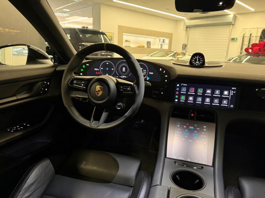 Porsche Taycan I Москва  - изображение 14