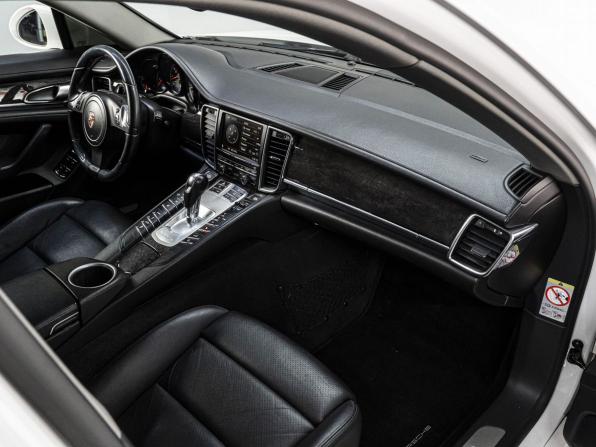 Porsche Panamera I с пробегом 2012 года, цена 2 559 000 рублей, 200074 км, лифтбек, Автокод Объявления