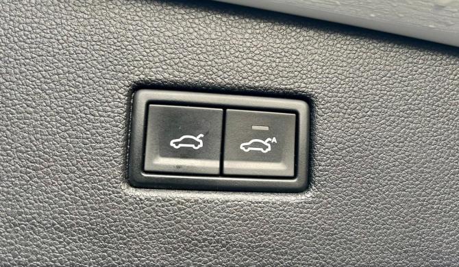 Volkswagen Tiguan II с пробегом 2017 года, цена 2 499 000 рублей, 102600 км, внедорожник, Автокод Объявления