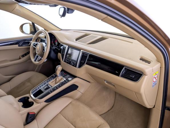Porsche Macan I с пробегом 2015 года, цена 2 805 000 рублей, 99000 км, внедорожник, Автокод Объявления
